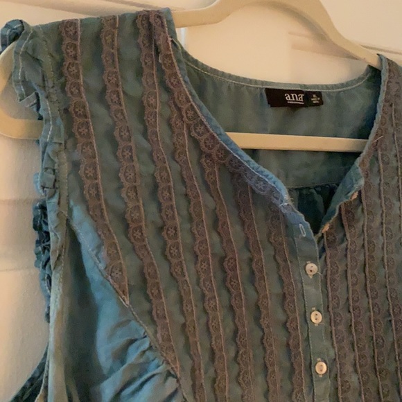 😊FREE😊W/ $20 Purchase - ANA boho blouse w/tiny ruffles, lace & stretchy - Picture 3 of 9
